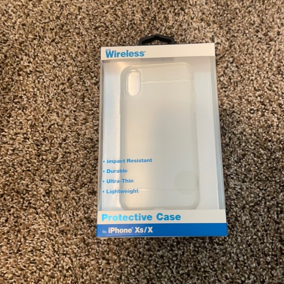 iPhone Xs/X protective case - Picture 1 of 3